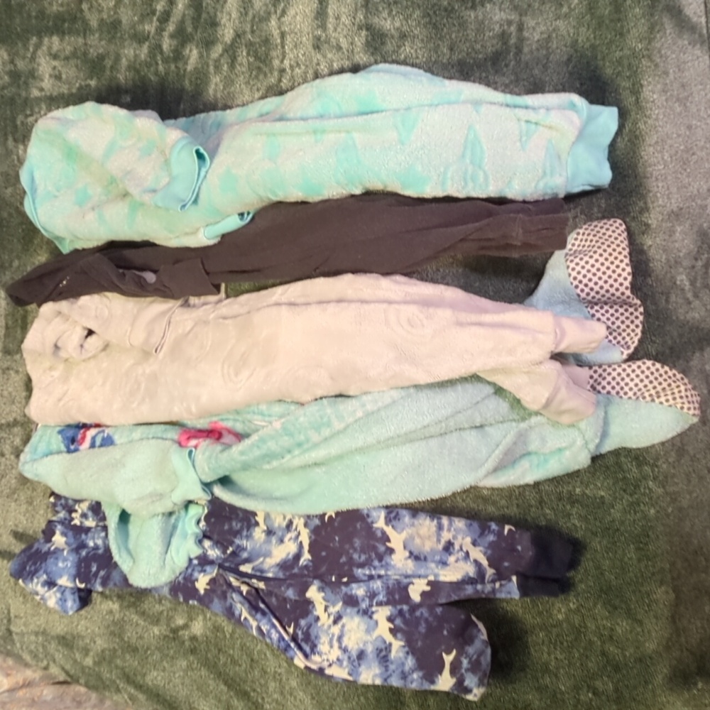 Old Navy Kids One Piece Footies Lot Of 5